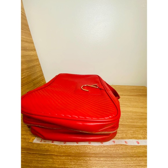 P N P Red makeup bag with Zipper Closure - Picture 7 of 7